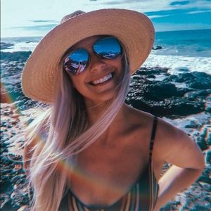 Meet your Posher, Jenna